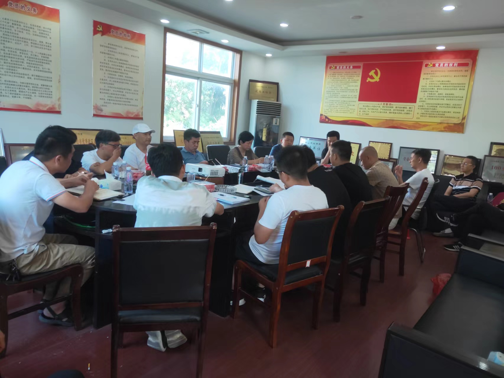 半年工作总结推进会.jpg